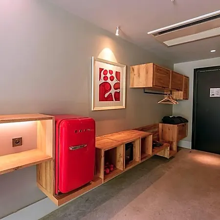 Warehouse By The (adults Only) 5*