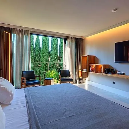 Warehouse By The (adults Only) 5*